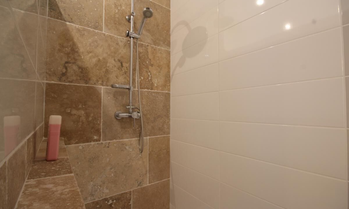 Photo of Bathroom in Cersot