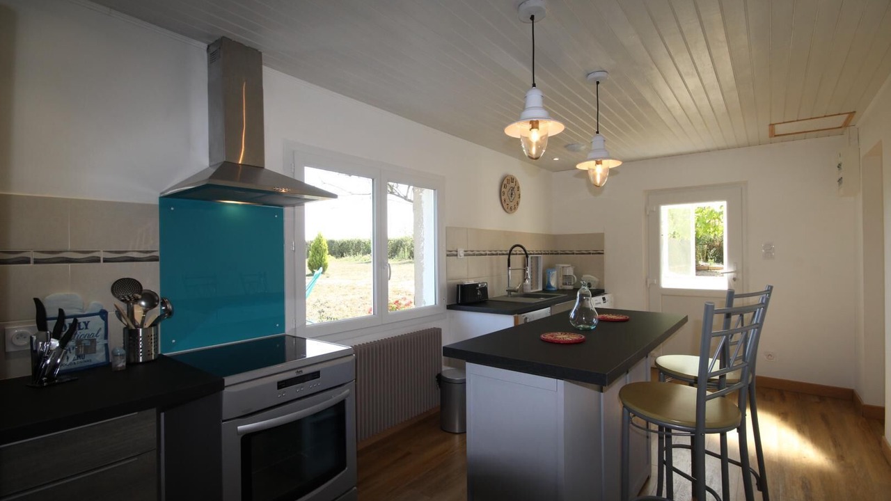 Photo of Kitchen in Saint-Vincent-Bragny