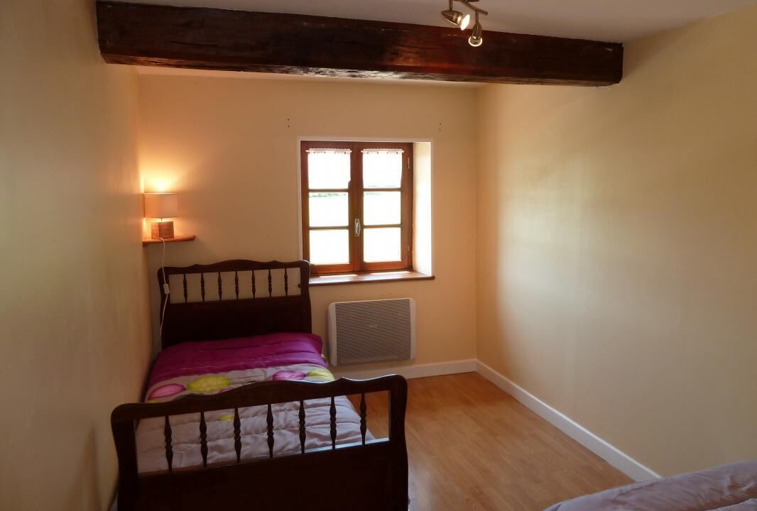 Photo of Bedroom in Saint-Christophe-en-Brionnais