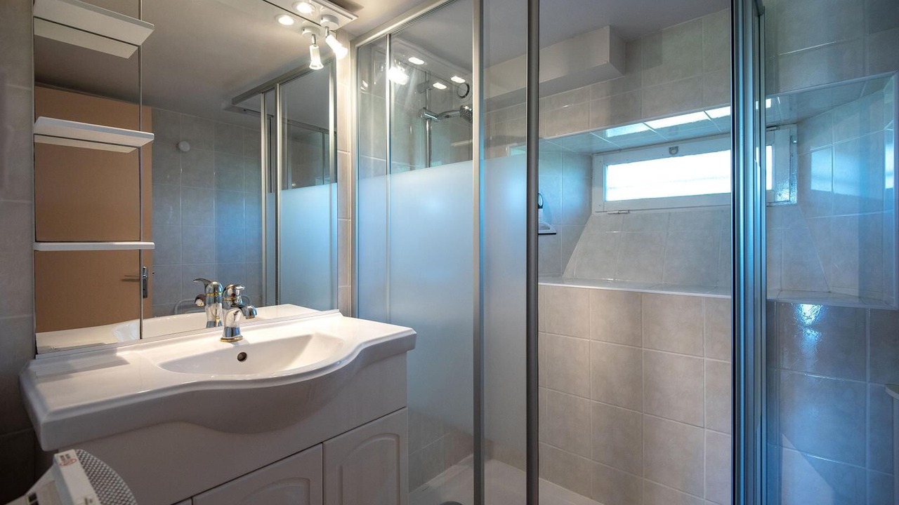 Photo of Bathroom in Saint-Christophe-en-Brionnais