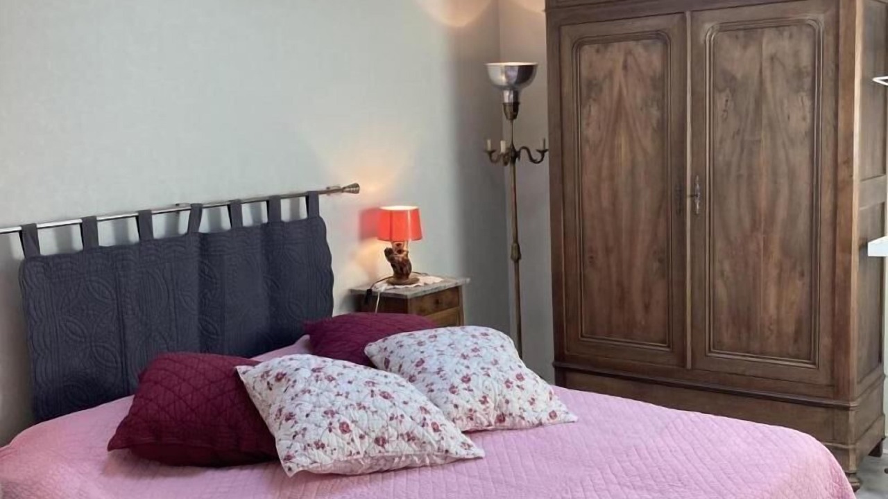 Photo of Bedroom in Dommartin-les-Cuiseaux