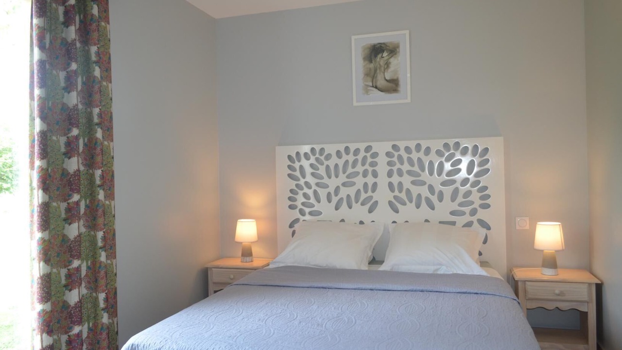 Photo of Bedroom in Saint-Gengoux-le-National