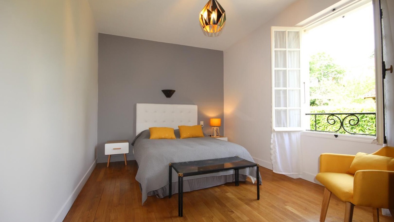 Photo of Bedroom in Buxy