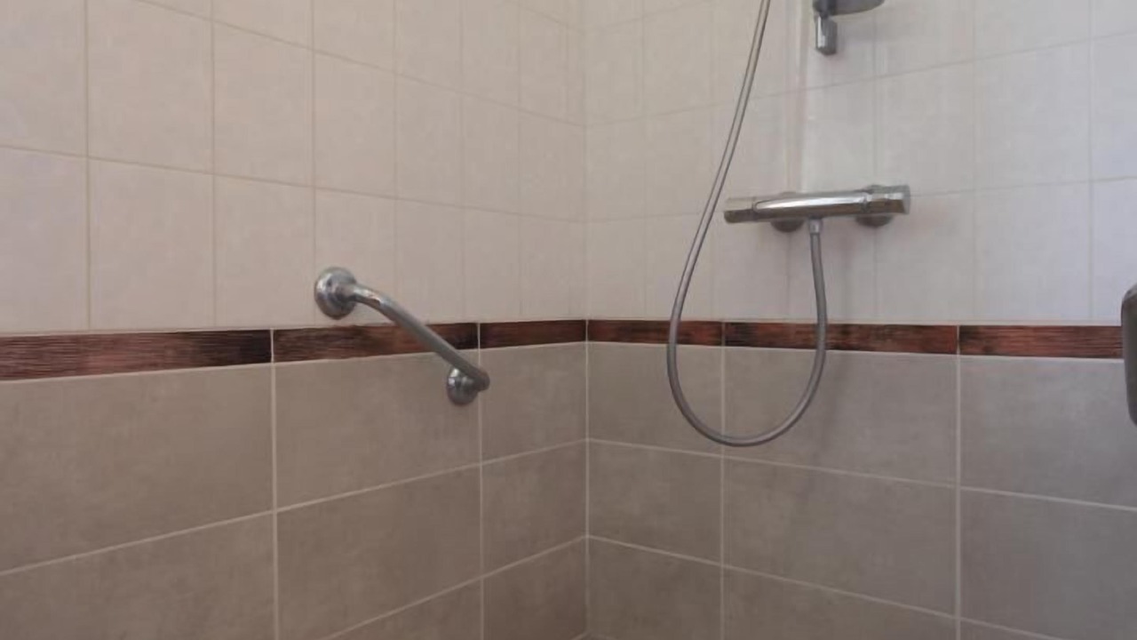 Photo of Bathroom in Buxy
