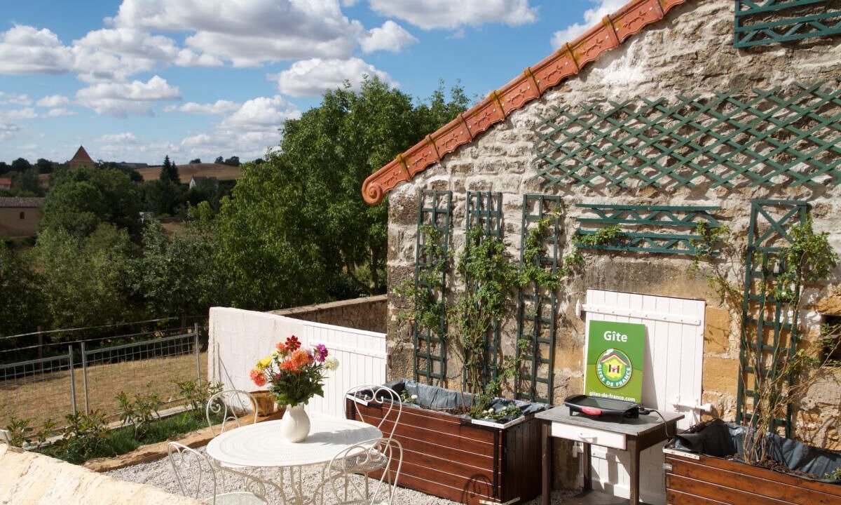 Photo of Outdoor in Chassy