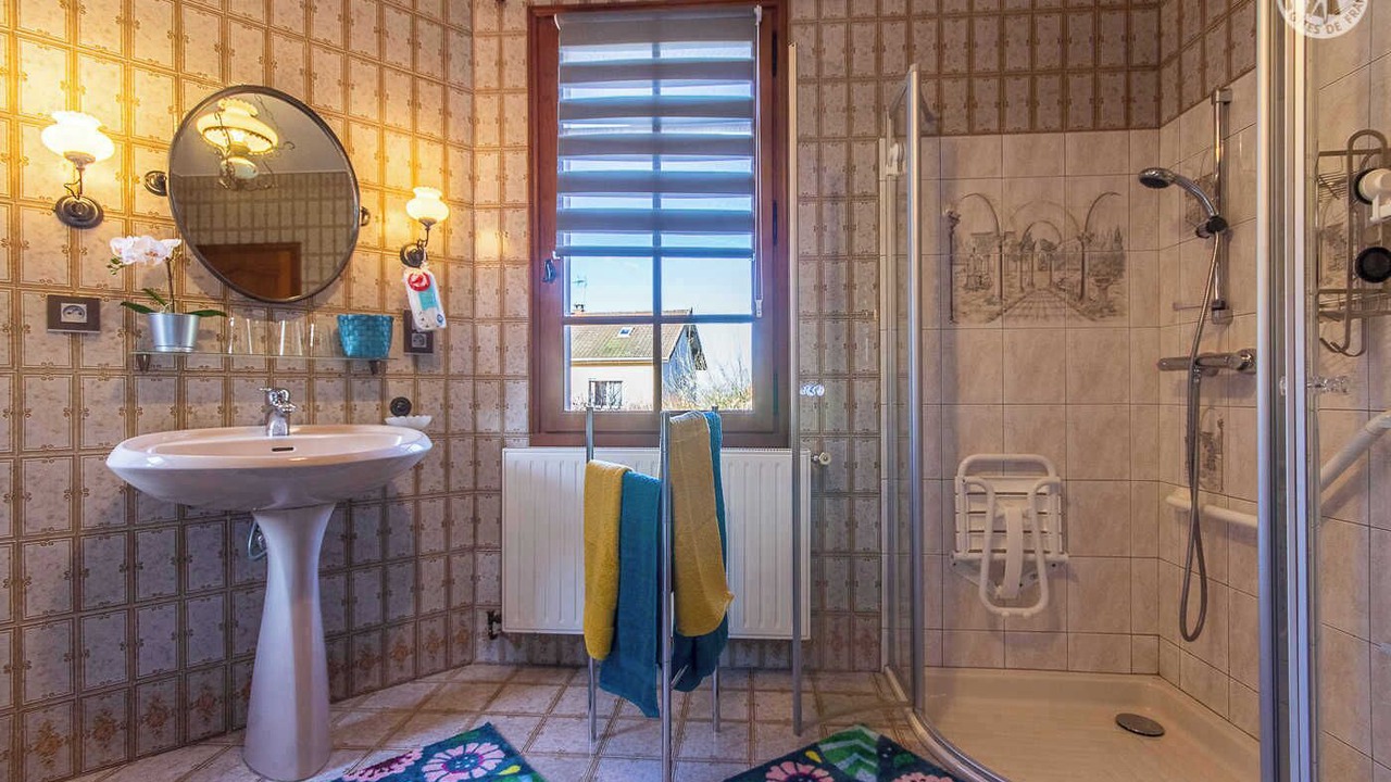 Photo of Bathroom in Authumes