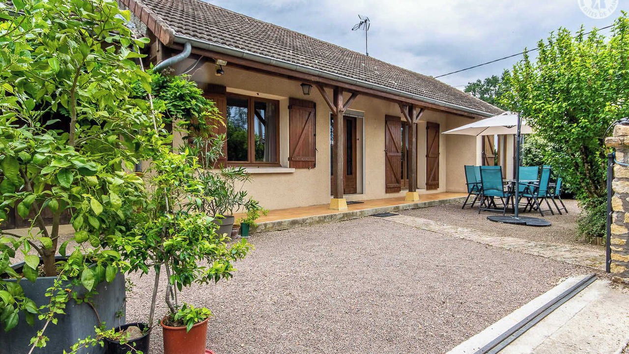 Photo of Outdoor in Saint-Vincent-Bragny