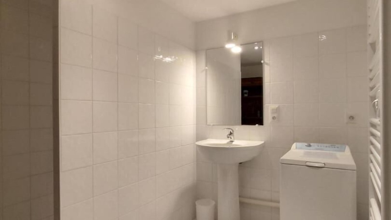 Photo of Bathroom in Montceaux-Ragny