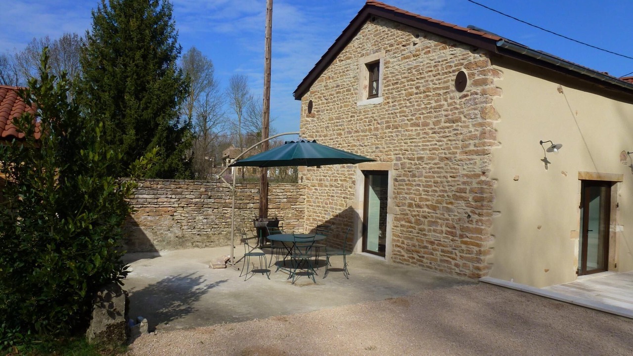 Photo of Outdoor in Laize