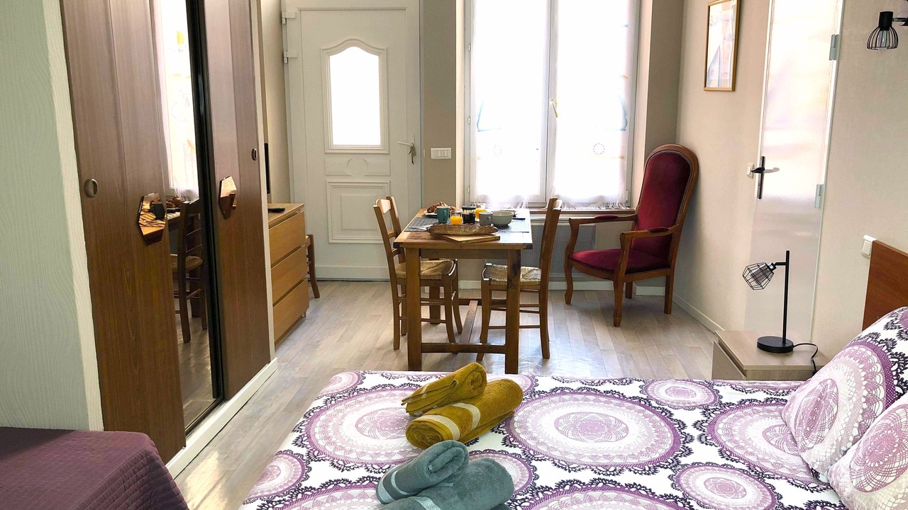 Photo of Bedroom in Bourbonne-les-Bains