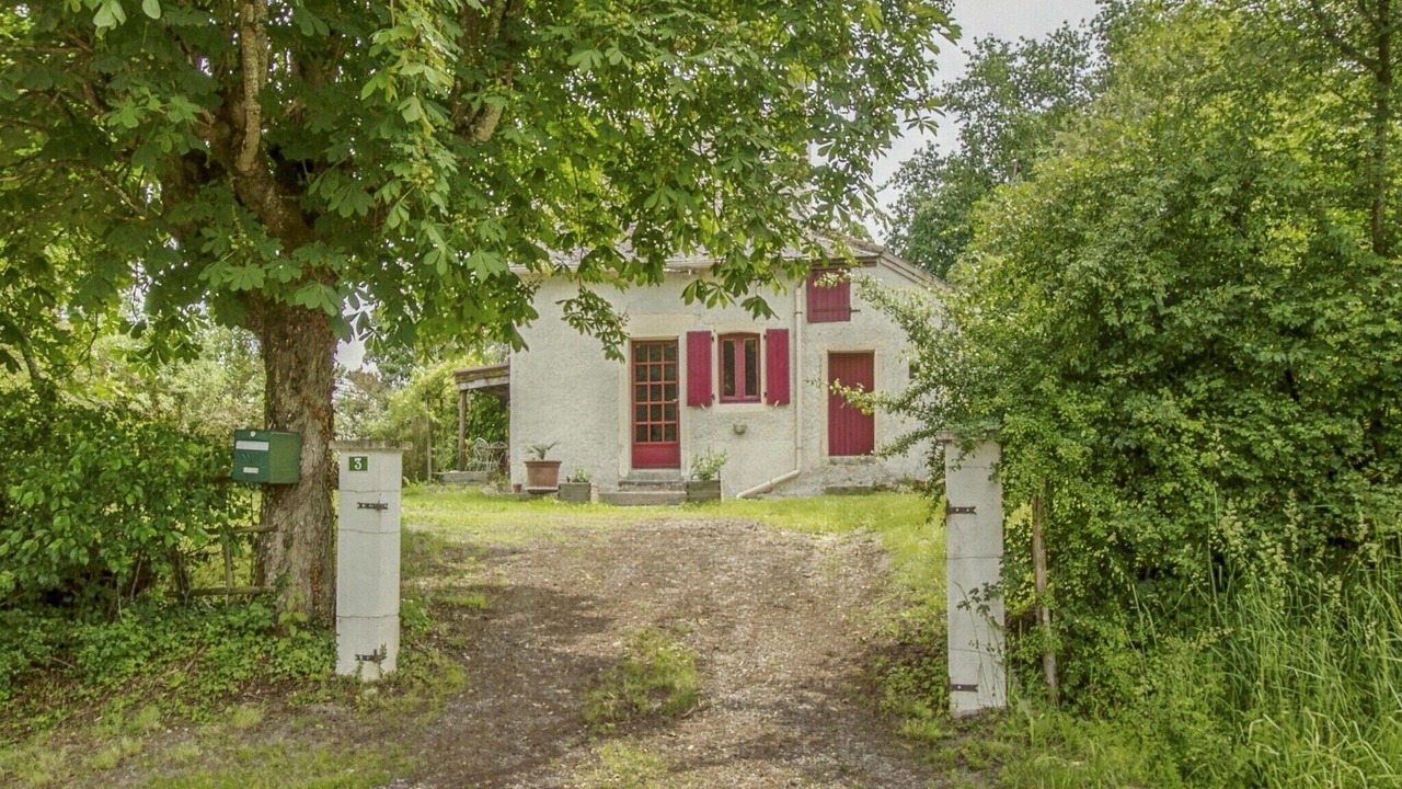 Photo of Others in Devay