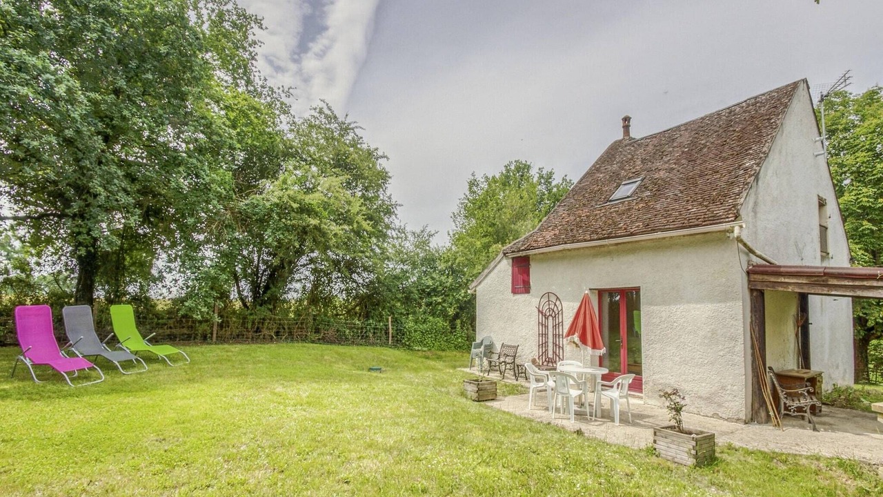 Photo of Outdoor in Devay