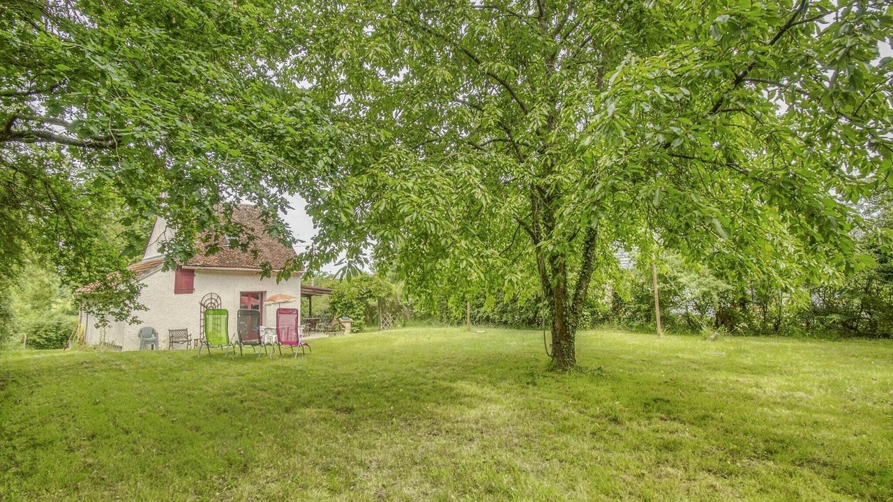 Photo of Outdoor in Devay
