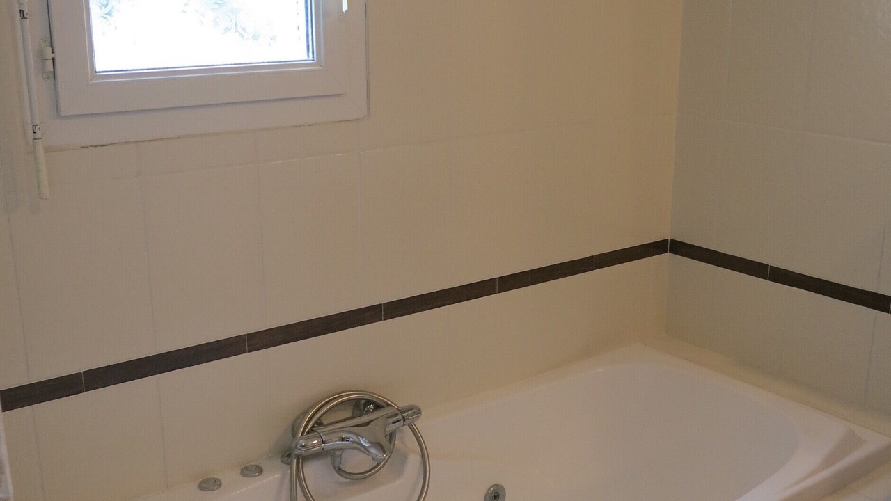 Photo of Bathroom in Saint-Paul-Trois-Chateaux