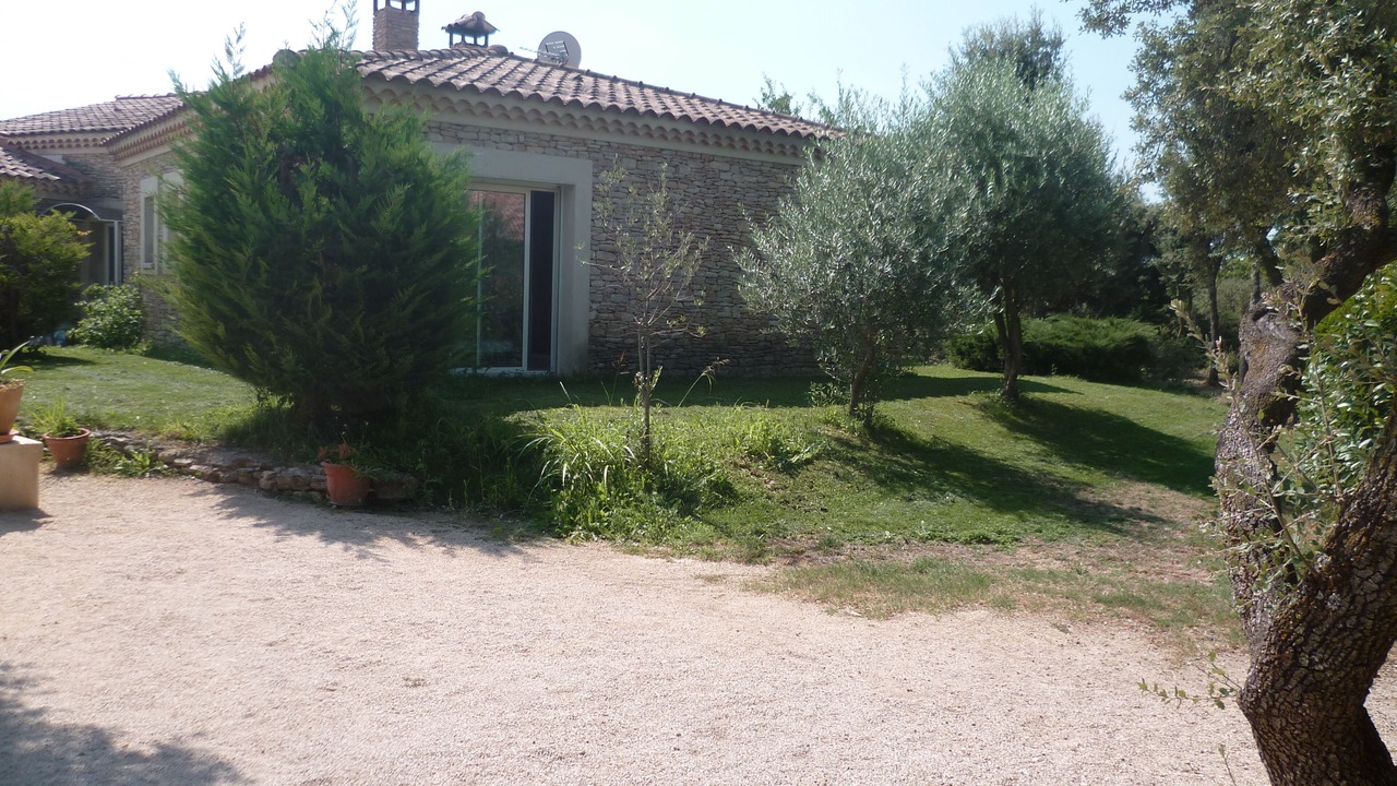 Photo of Outdoor in La Roque-sur-Pernes