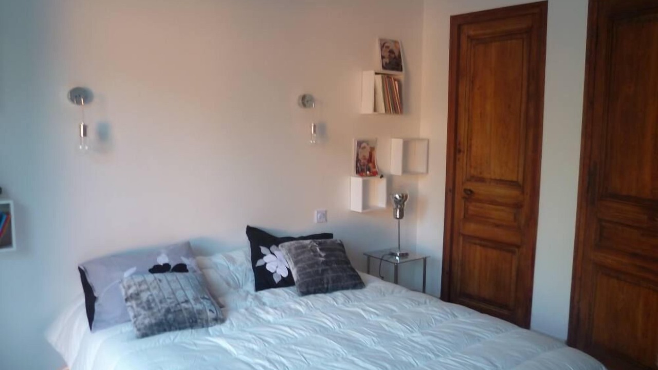 Photo of Bedroom in La Roque-sur-Pernes