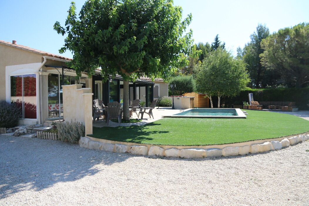 Photo of Outdoor in Sainte-Cecile-les-Vignes