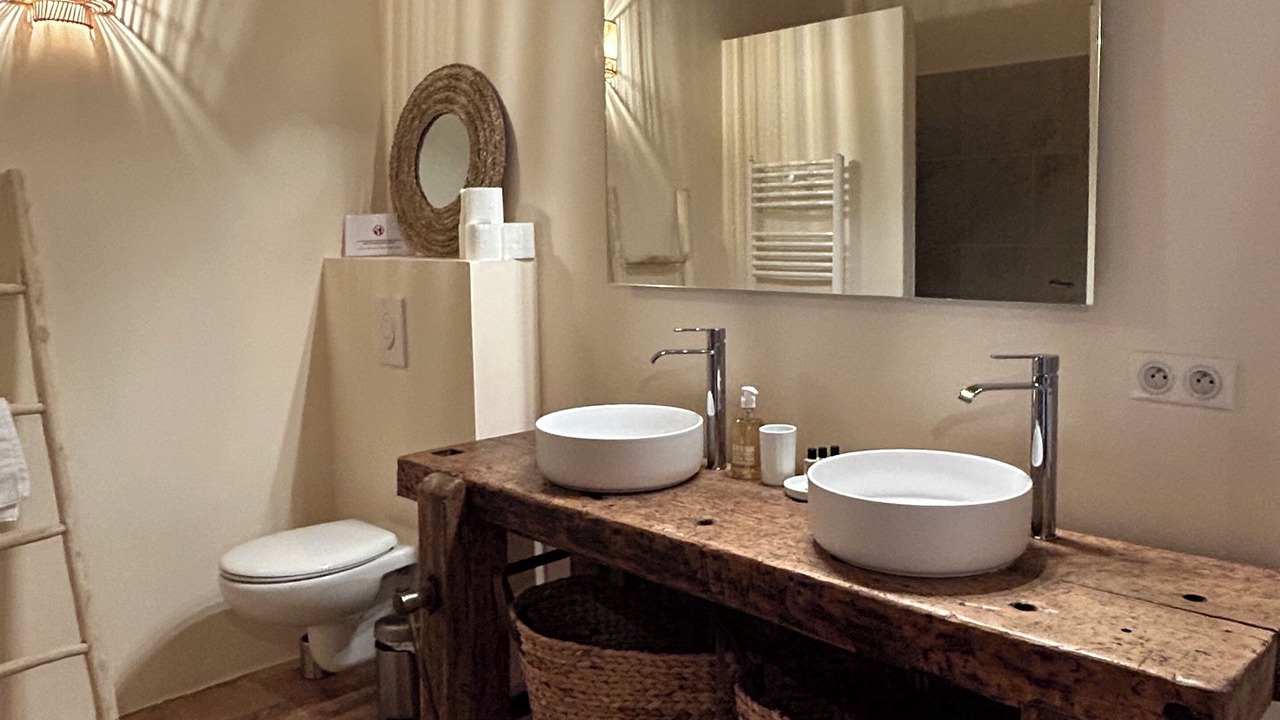 Photo of Bathroom in Solerieux