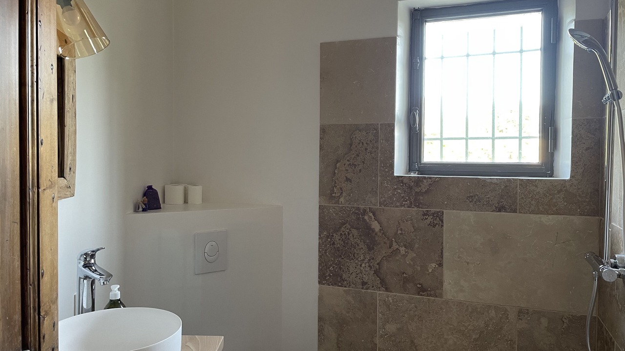 Photo of Bathroom in Solerieux