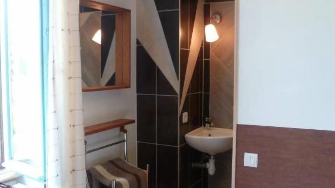 Photo of Bedroom in La Roche-Vineuse