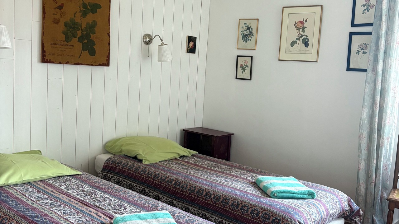 Photo of Bedroom in La Roche-Vineuse