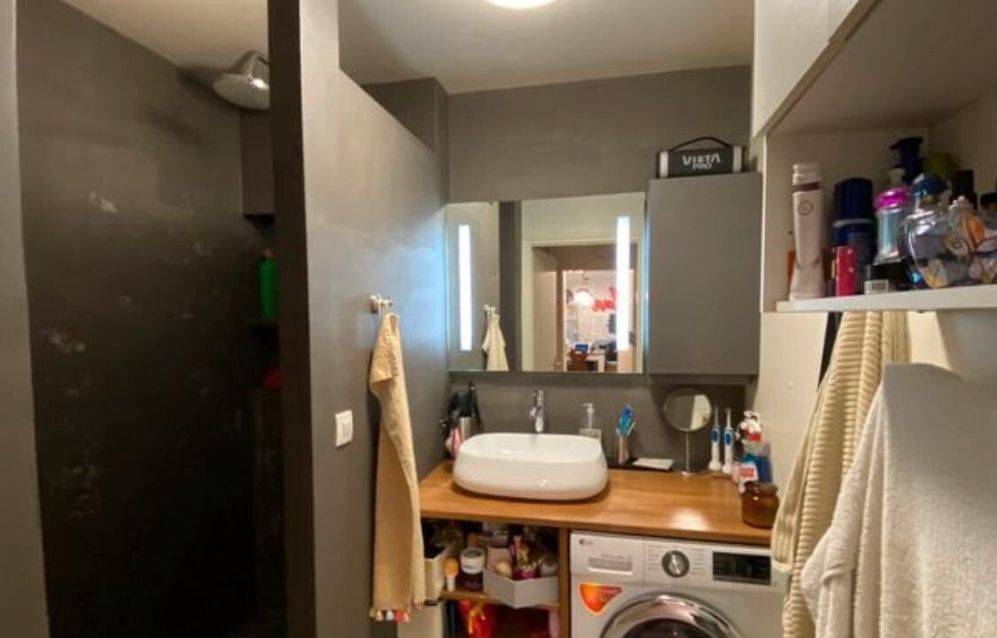 Photo of Bathroom in Athis-Mons