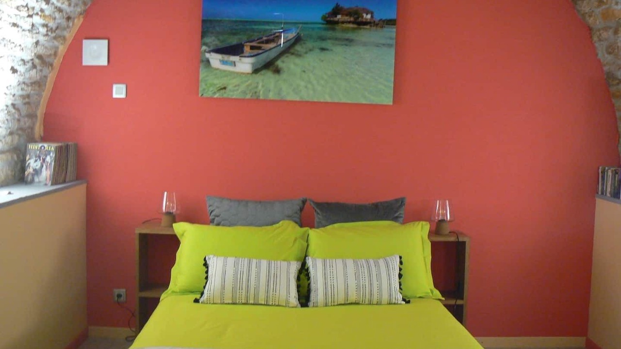 Photo of Bedroom in Saint-Laurent-la-Roche