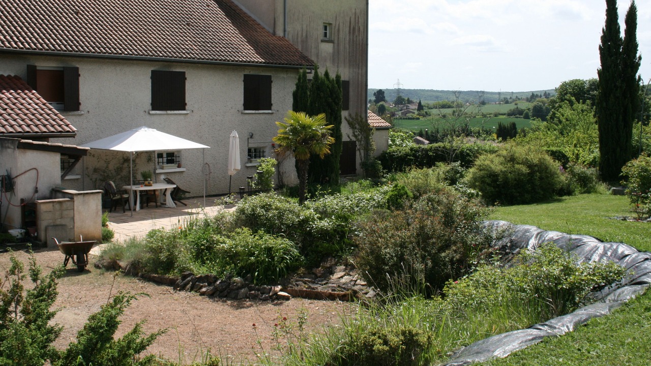 Photo of Others in Tournus