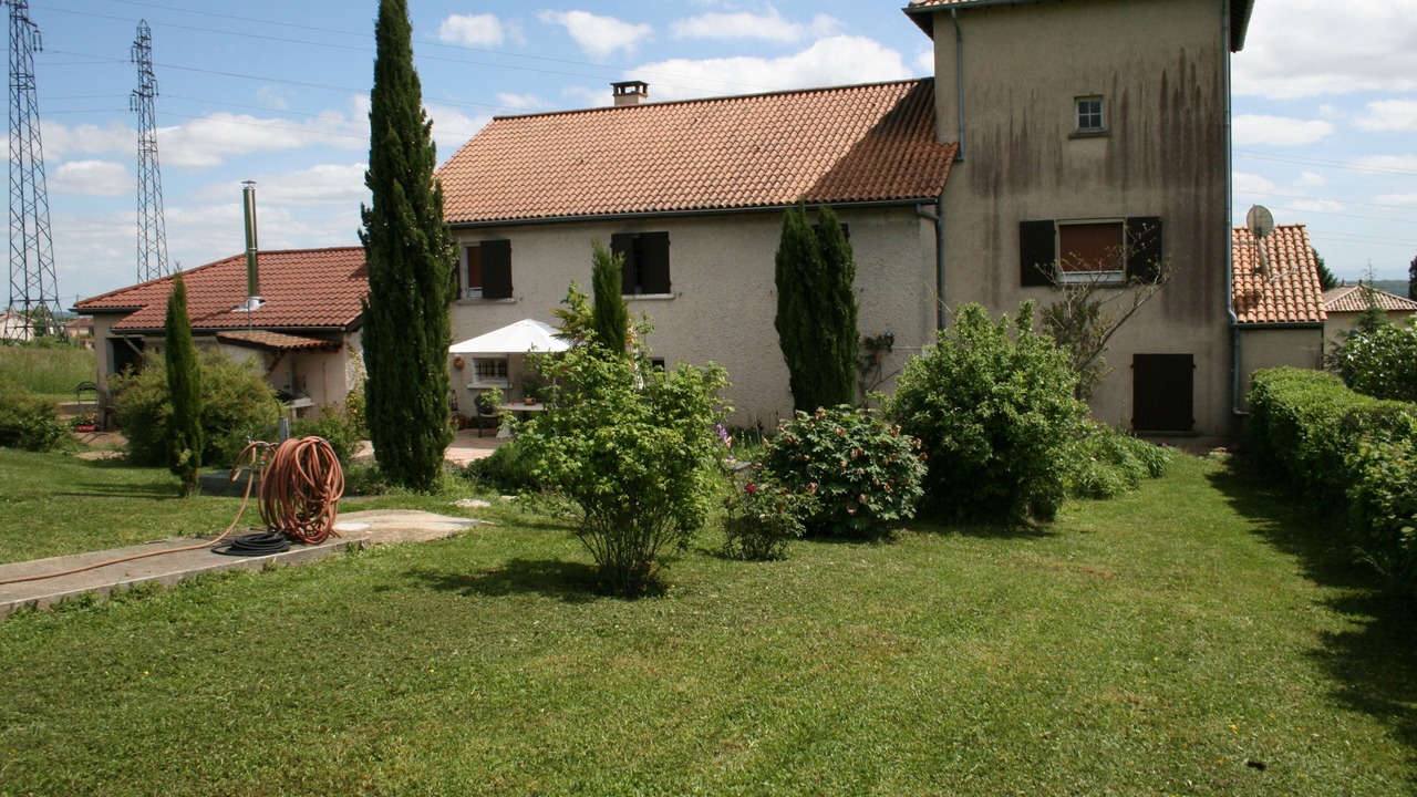 Photo of Others in Tournus