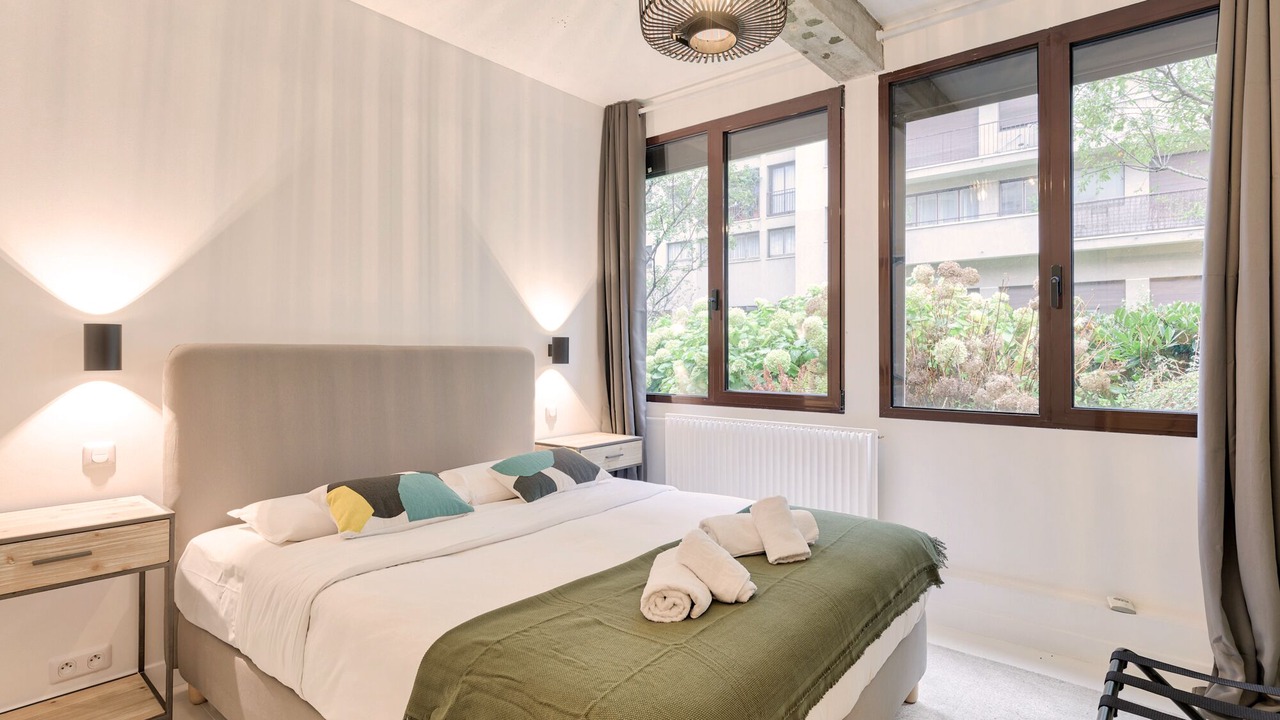 Photo of Bedroom in Pere Lachaise
