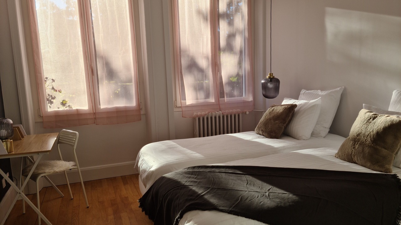 Photo of Bedroom in Lons-le-Saunier