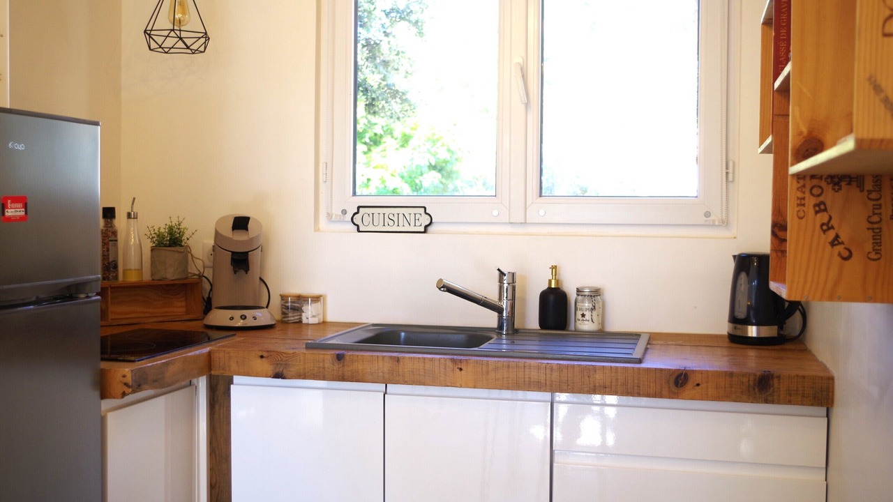 Photo of Kitchen in Suze-la-Rousse