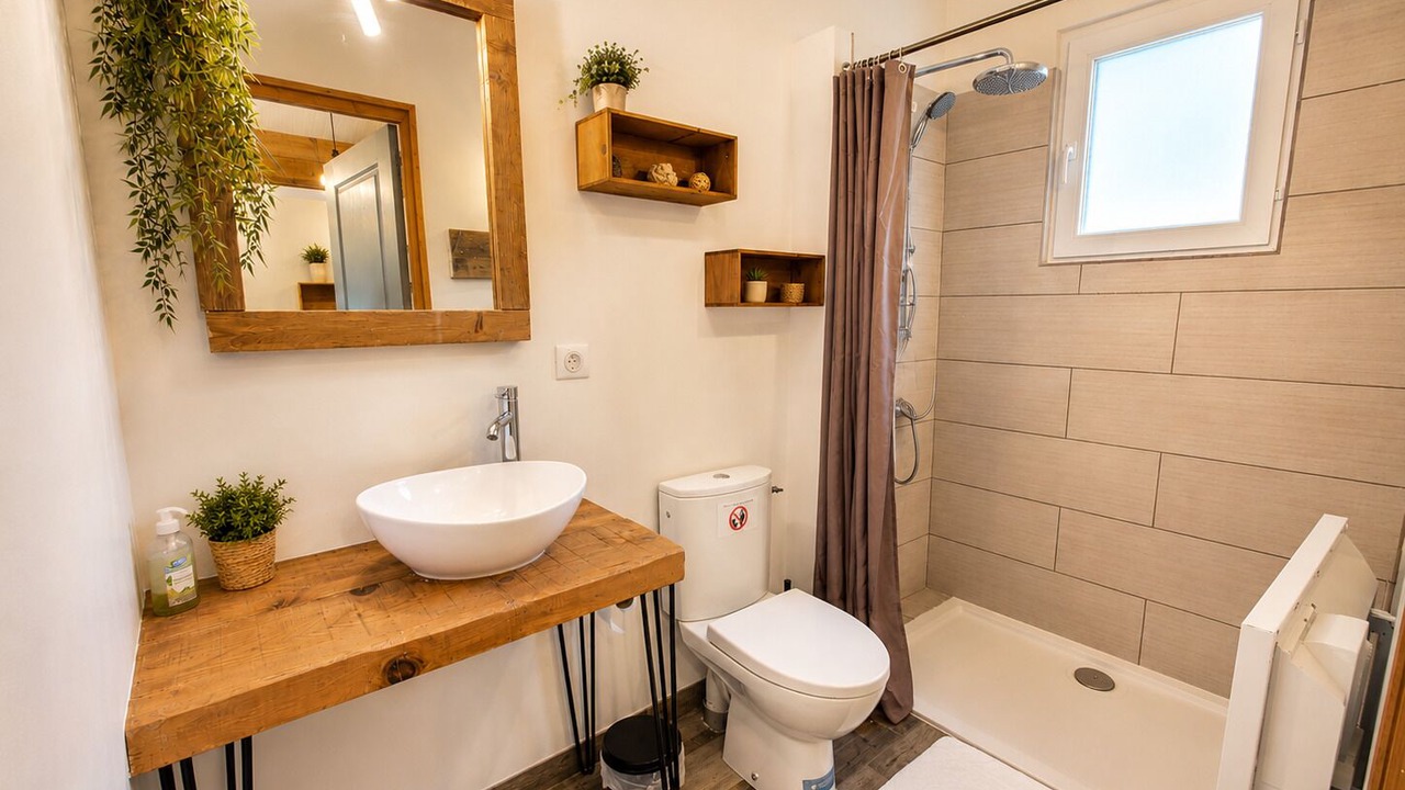 Photo of Bathroom in Suze-la-Rousse