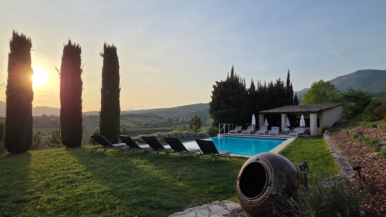 Photo of Outdoor in Le Poet-Sigillat