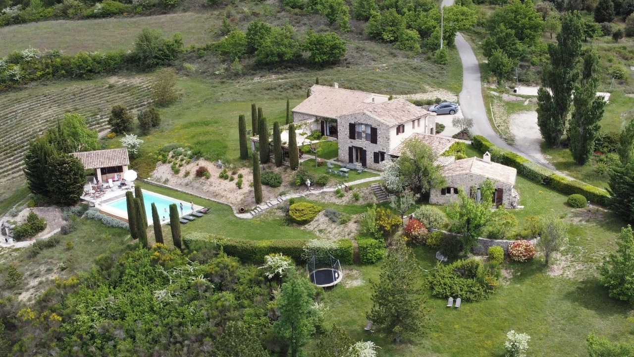 Photo of Outdoor in Le Poet-Sigillat