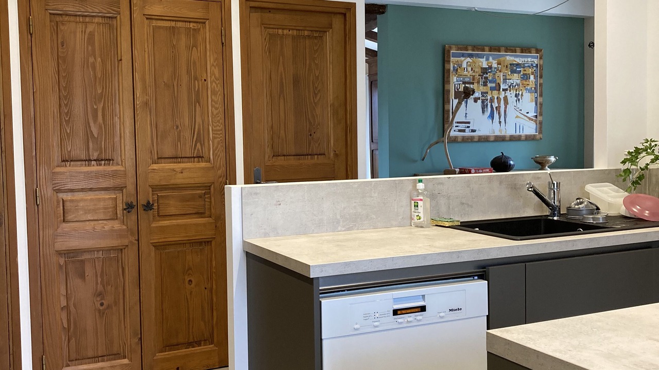 Photo of Kitchen in Le Poet-Sigillat
