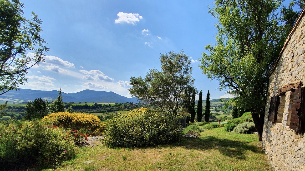 Photo of Outdoor in Le Poet-Sigillat