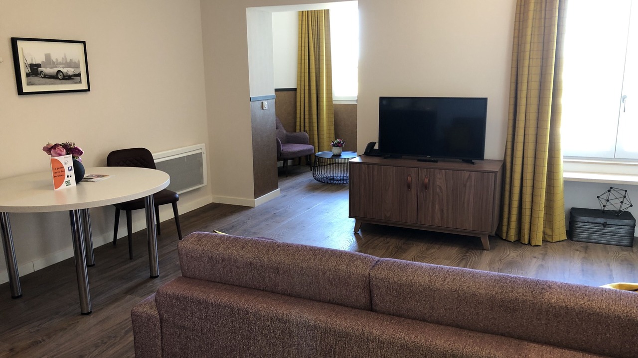 Photo of Livingroom in Perignat-les-Sarlieve