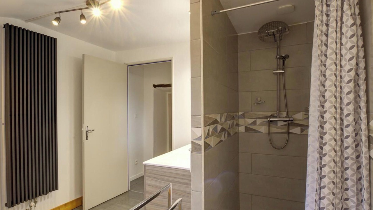 Photo of Bathroom in Cremeaux