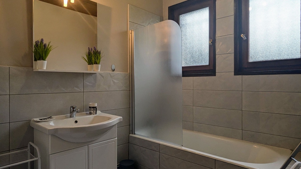 Photo of Bathroom in Araules