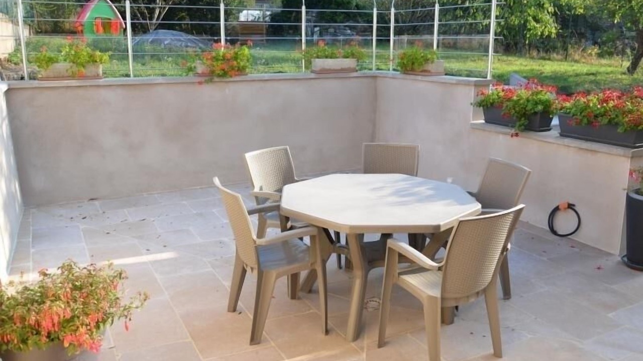 Photo of Outdoor in Senaide
