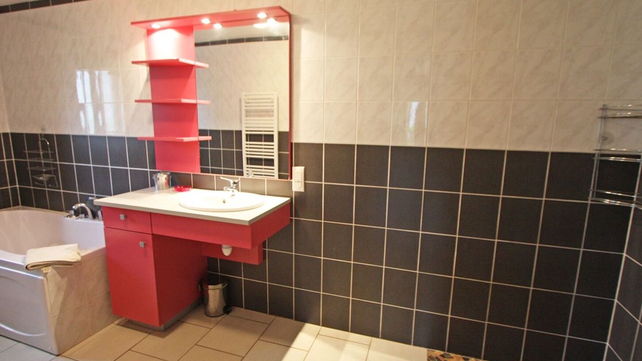 Photo of Bathroom in Harsault