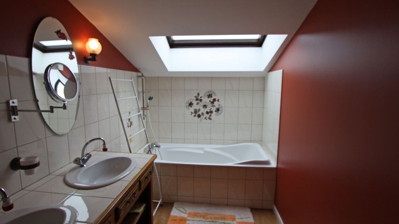 Photo of Bathroom in Lironcourt