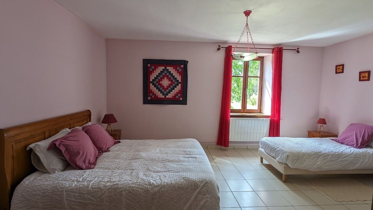 Photo of Bedroom in Serocourt