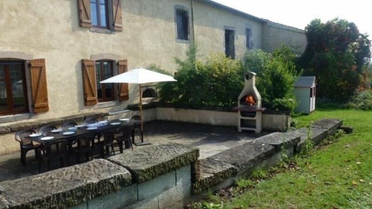 Photo of Outdoor in Serocourt