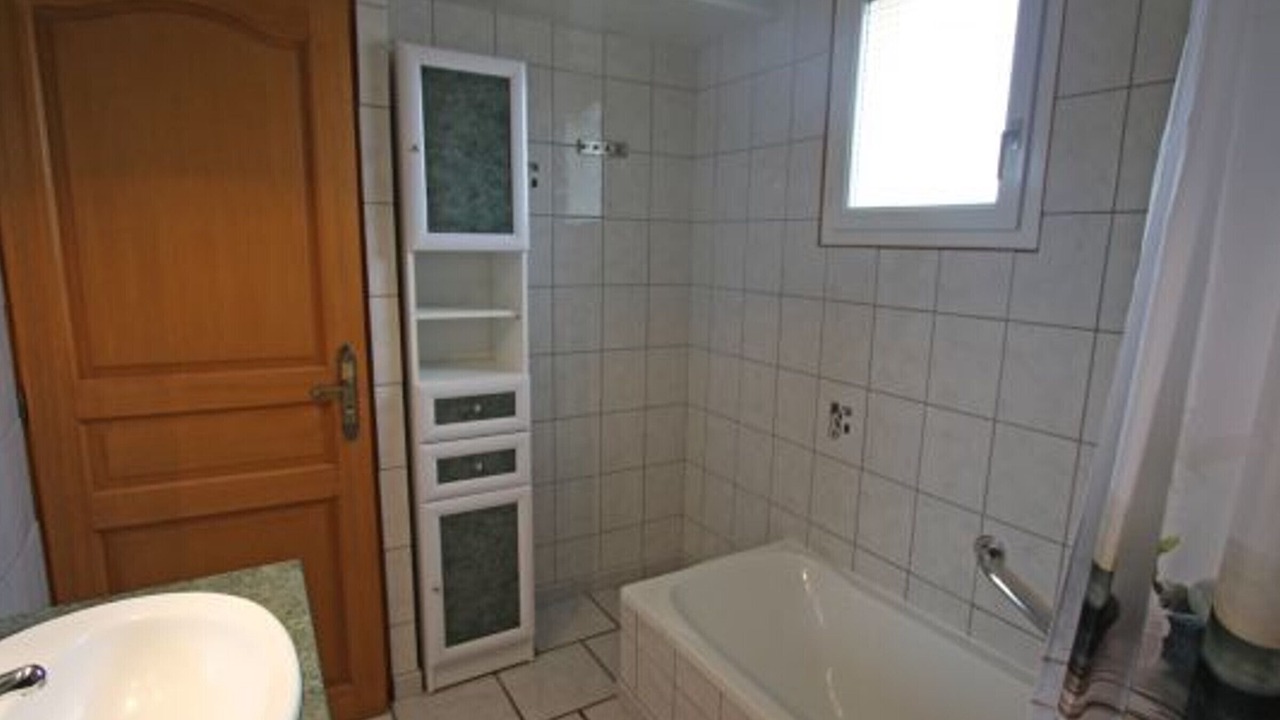 Photo of Bathroom in Fontenoy-le-Chateau
