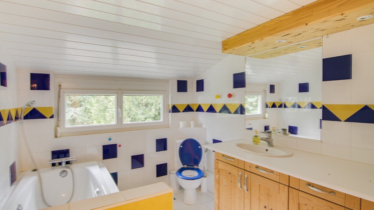 Photo of Bathroom in Saint-Cyr-les-Colons