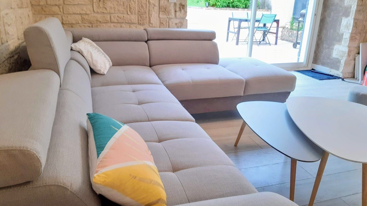 Photo of Livingroom in Lucenay-l'Eveque