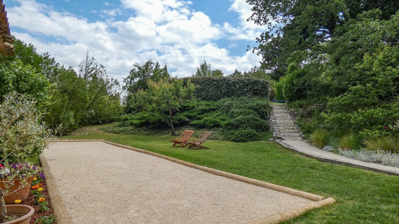 Photo of Outdoor in La Garde-Adhemar