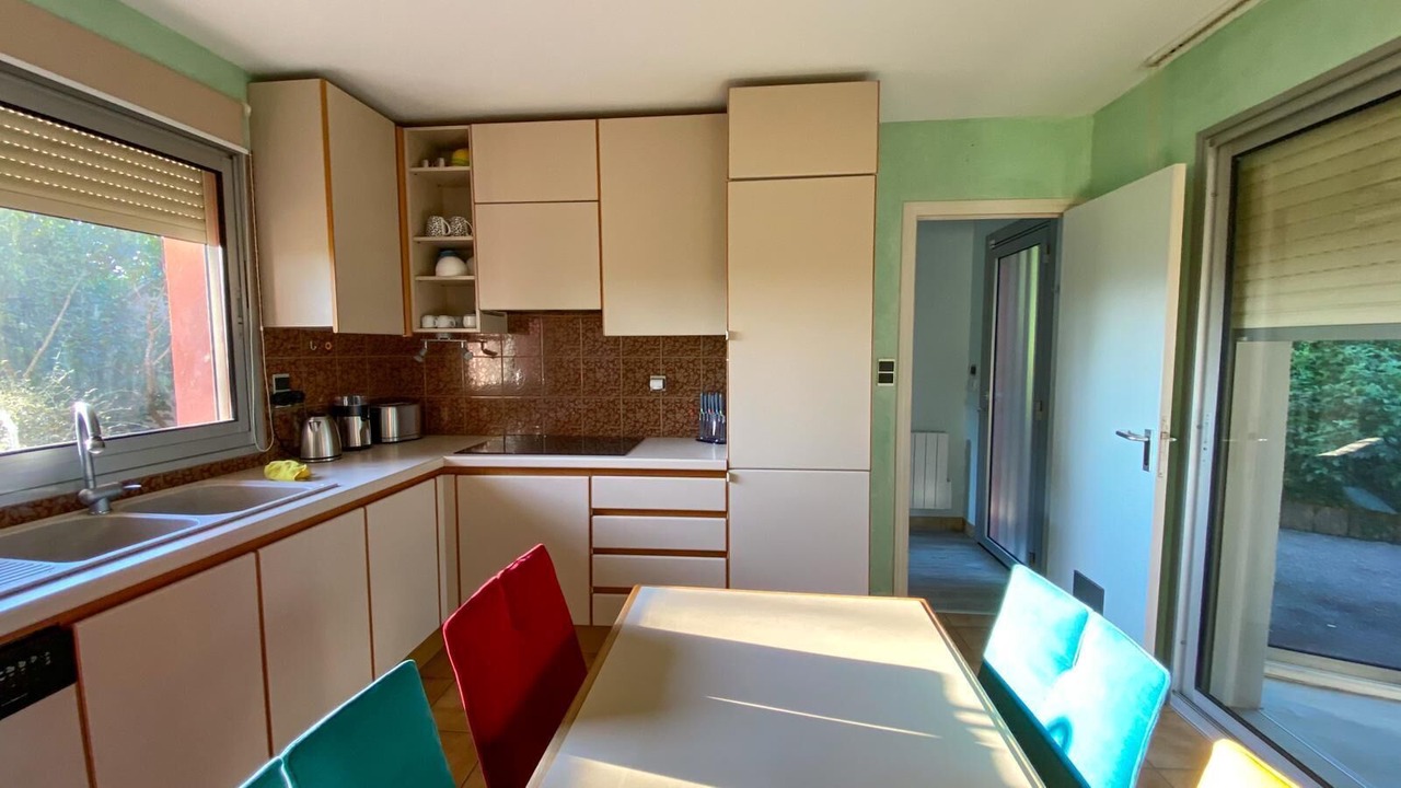 Photo of Kitchen in Etoile-sur-Rhone